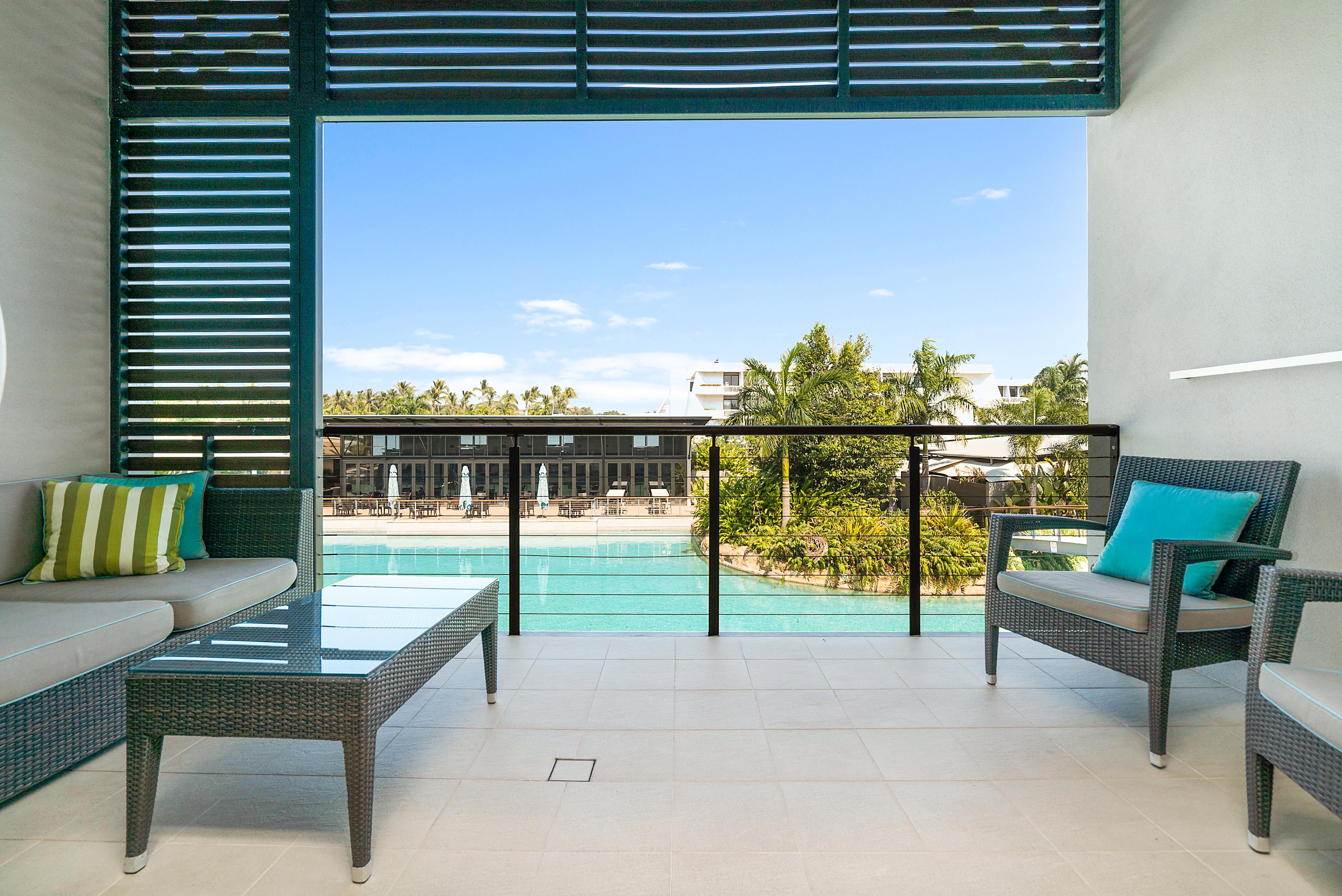 민딜 비치 카지노 앤 리조트 다윈 외부 사진 The pool at the W Hotel