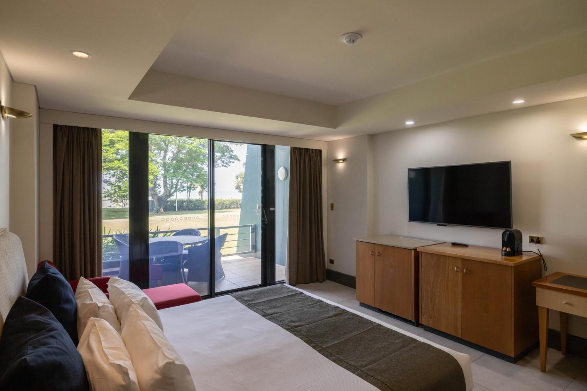 민딜 비치 카지노 앤 리조트 다윈 외부 사진 A room at the hotel